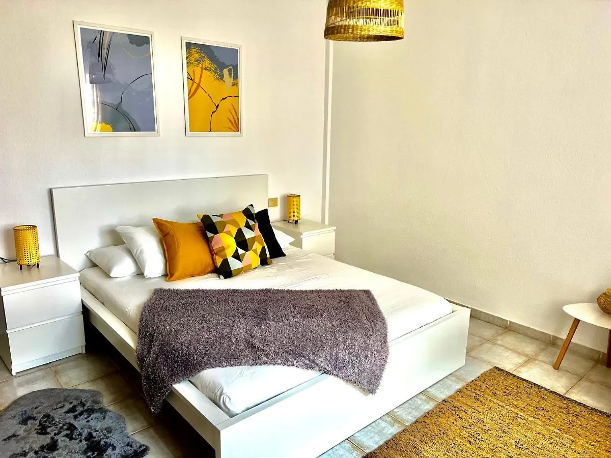 Magnolia Apartment Costa Adeje 0*,  İspanya
